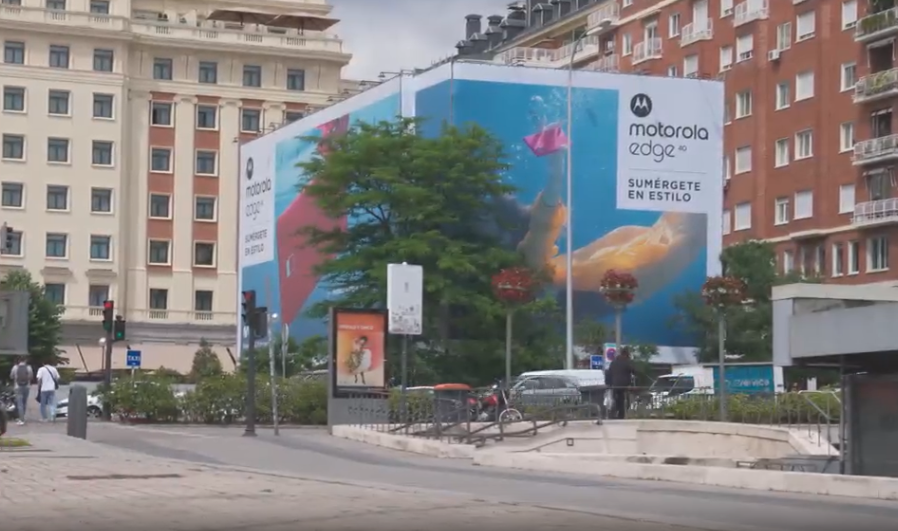 Expertia Media y Motorola España: Innovación en Publicidad Exterior